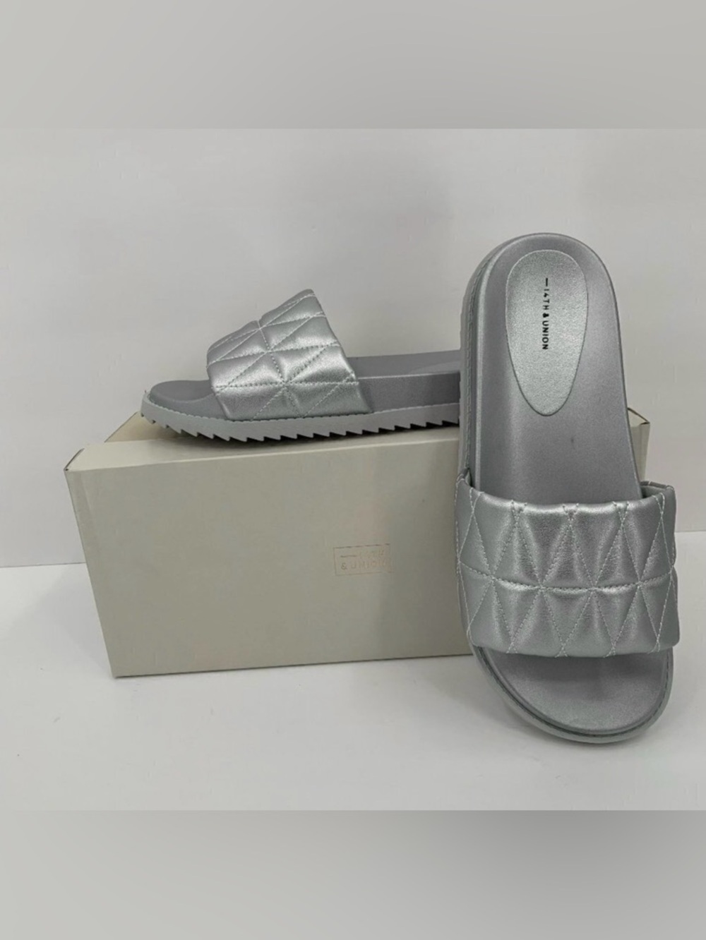 14th & Union Tallin silver metallic quilted slides sandals mules new 8